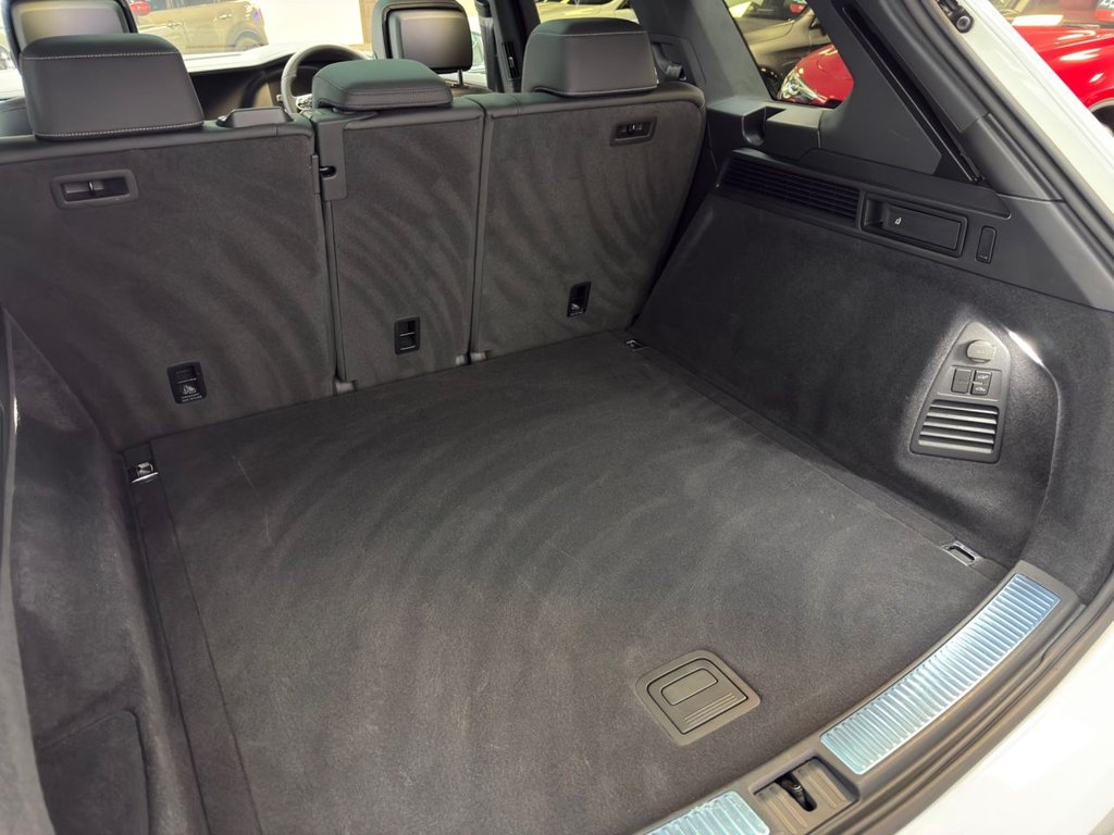 Used Volkswagen Touareg 2023 for sale - 77397302: Photo 25