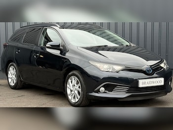 Used Toyota Auris 2016 for sale - 76250169: Photo 2