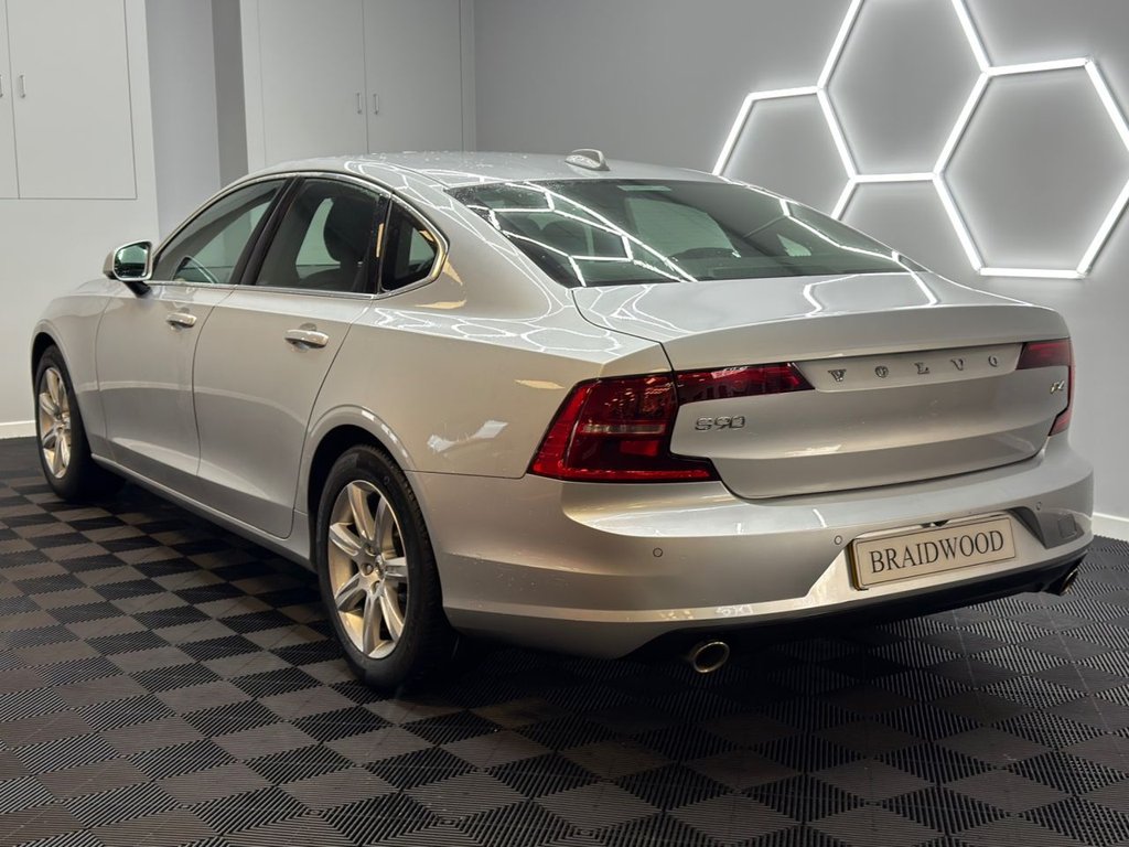 Used Volvo S90 2017 for sale - 77050814: Photo 2