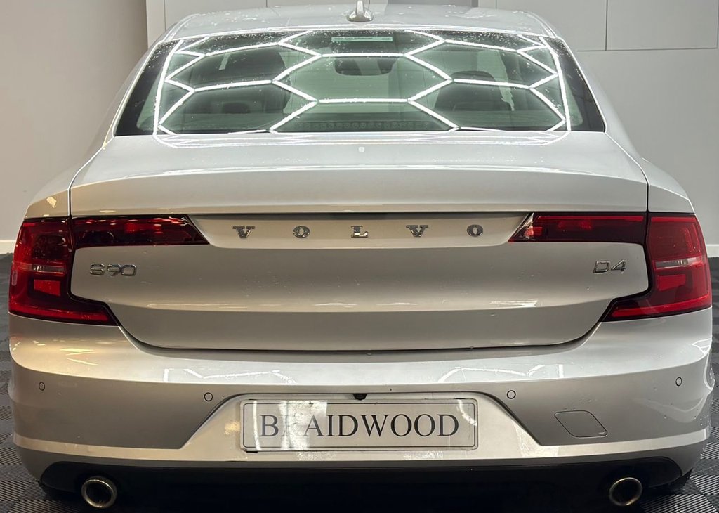 Used Volvo S90 2017 for sale - 77050814: Photo 4