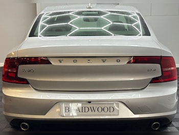 Used Volvo S90 2017 for sale - 77050814: Photo