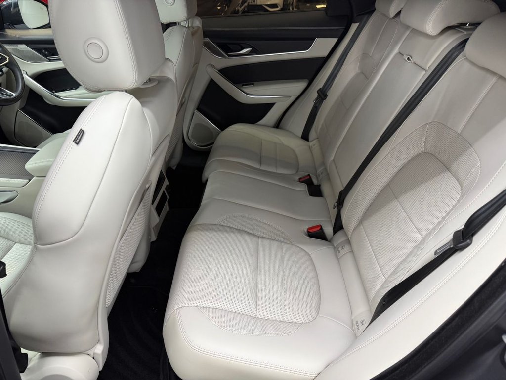 Used Jaguar F-Pace 2022 for sale - 76768766: Photo 14