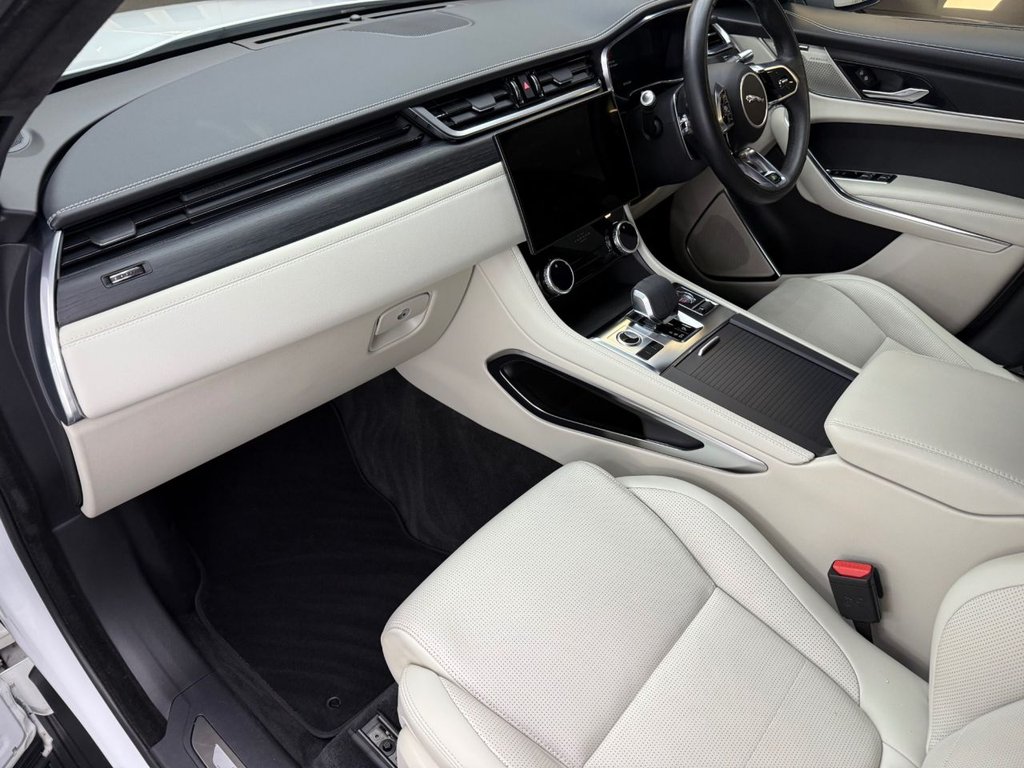 Used Jaguar F-Pace 2022 for sale - 76768766: Photo 16