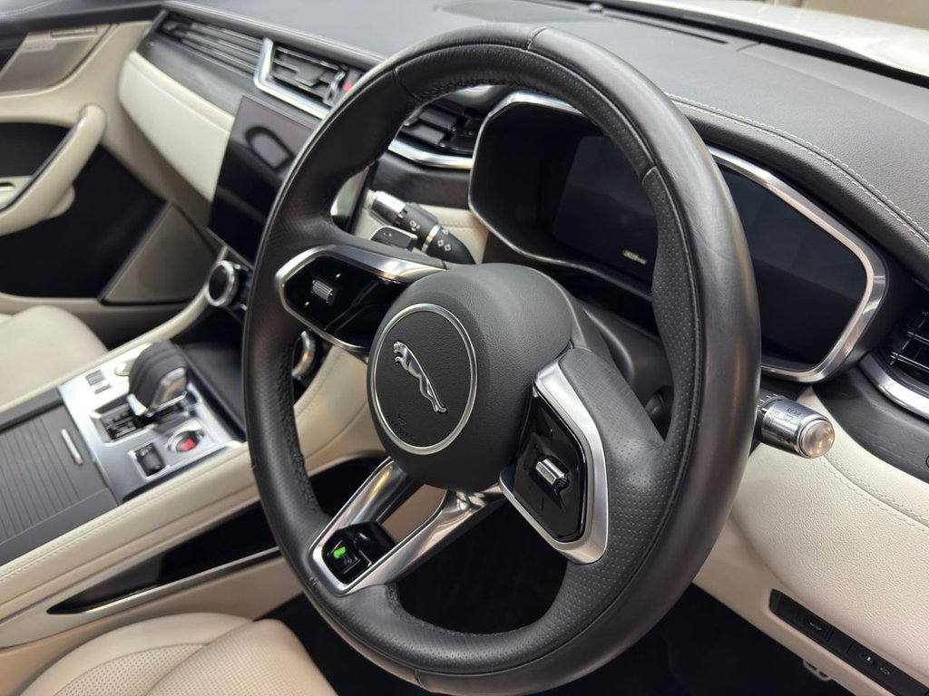 Used Jaguar F-Pace 2022 for sale - 76768766: Photo 7