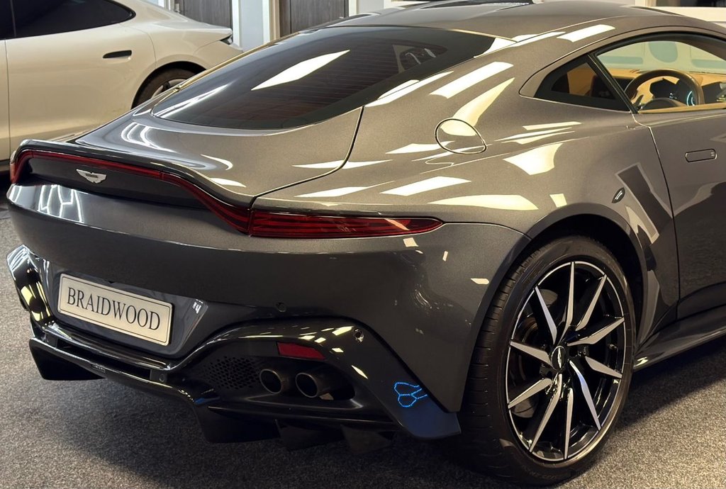 Used Aston Martin Vantage 2019 for sale - 76655036: Photo 25