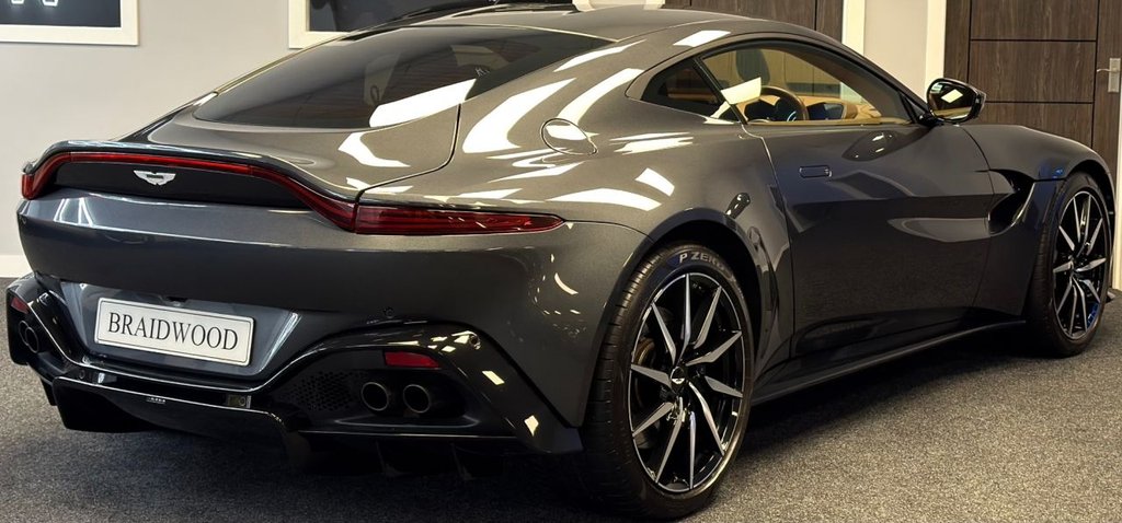Used Aston Martin Vantage 2019 for sale - 76655036: Photo 6