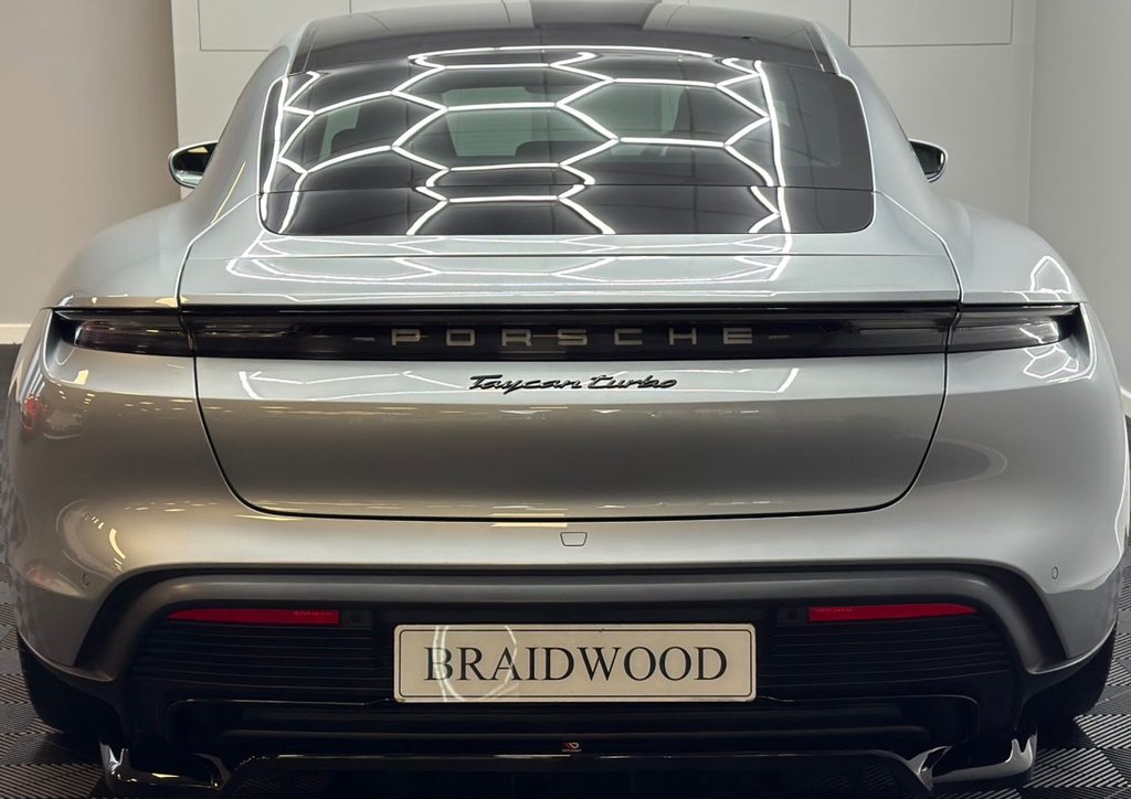 Used Porsche Taycan 2020 for sale - 76061565: Photo 26