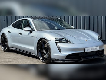 Used Porsche Taycan 2020 for sale - 76061565: Photo