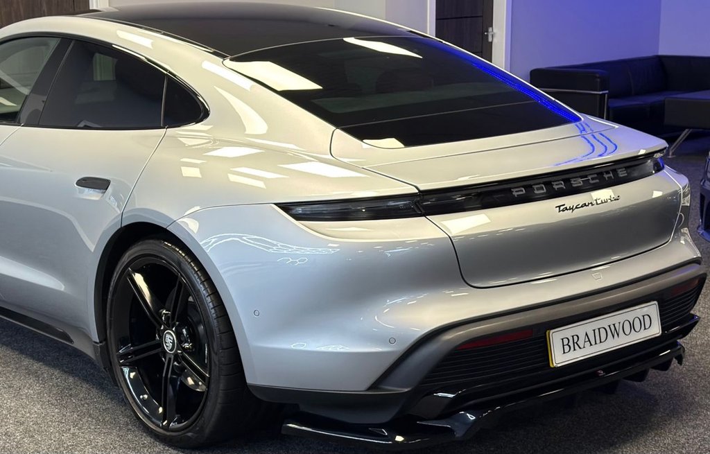 Used Porsche Taycan 2020 for sale - 76061565: Photo 30