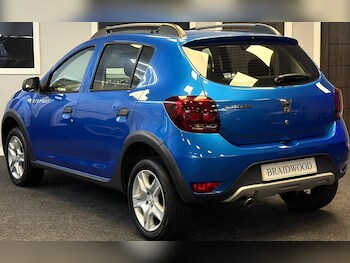 Used Dacia Sandero Stepway 2018 for sale - 77806627: Photo