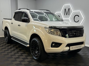 Used Nissan Navara 2017 for sale - 79009307: Photo