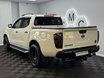 Used Nissan Navara 2017 for sale - 79009307: Photo