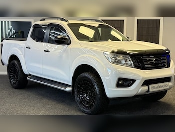 Used Nissan Navara 2017 for sale - 79009307: Photo
