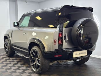 Used Land Rover Defender 90 2023 for sale - 79688963: Photo