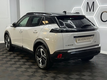 Used Peugeot E-2008 2024 for sale - 78049628: Photo