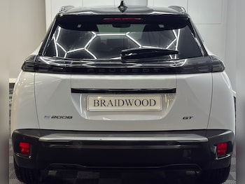 Used Peugeot E-2008 2024 for sale - 78049628: Photo