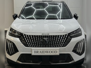 Used Peugeot E-2008 2024 for sale - 78049628: Photo