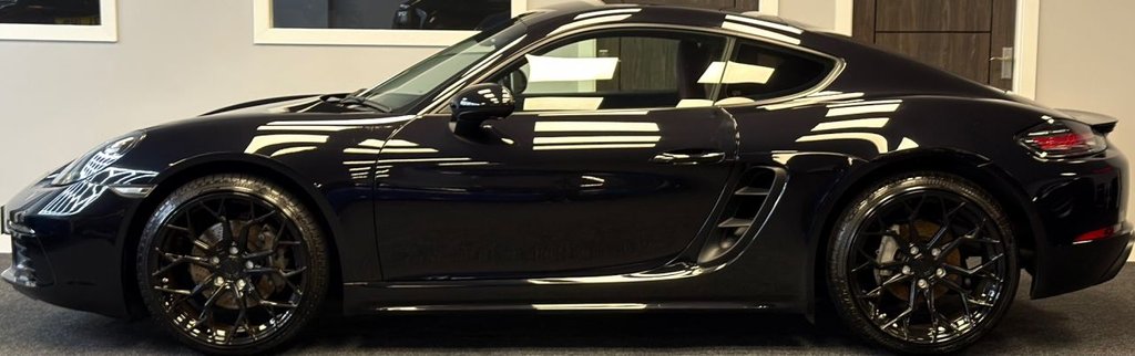 Used Porsche 718 Cayman 2018 for sale - 76228991: Photo 22