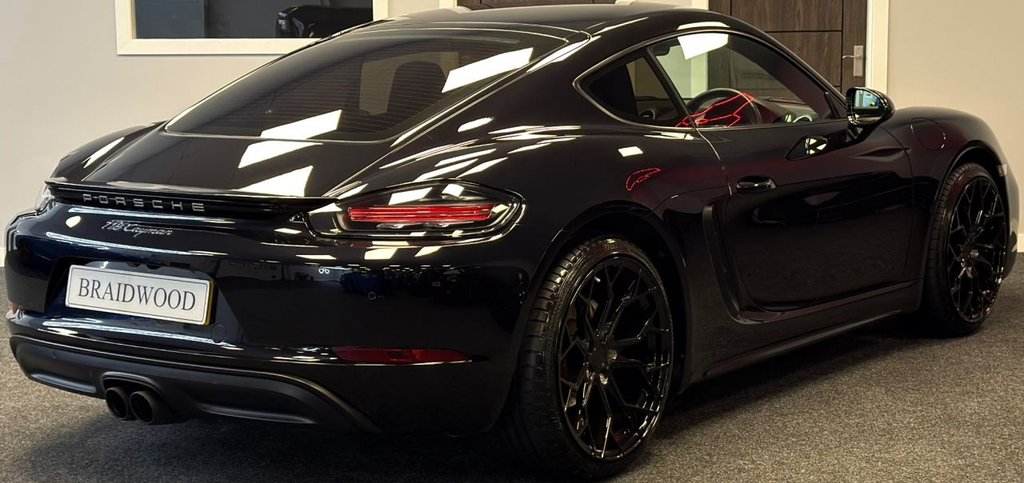 Used Porsche 718 Cayman 2018 for sale - 76228991: Photo 6