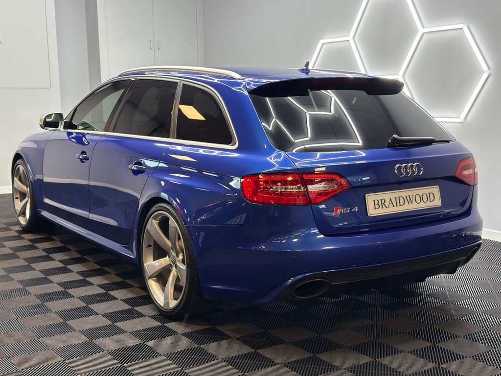 Used Audi RS4 2014 for sale - 76655137: Photo 2