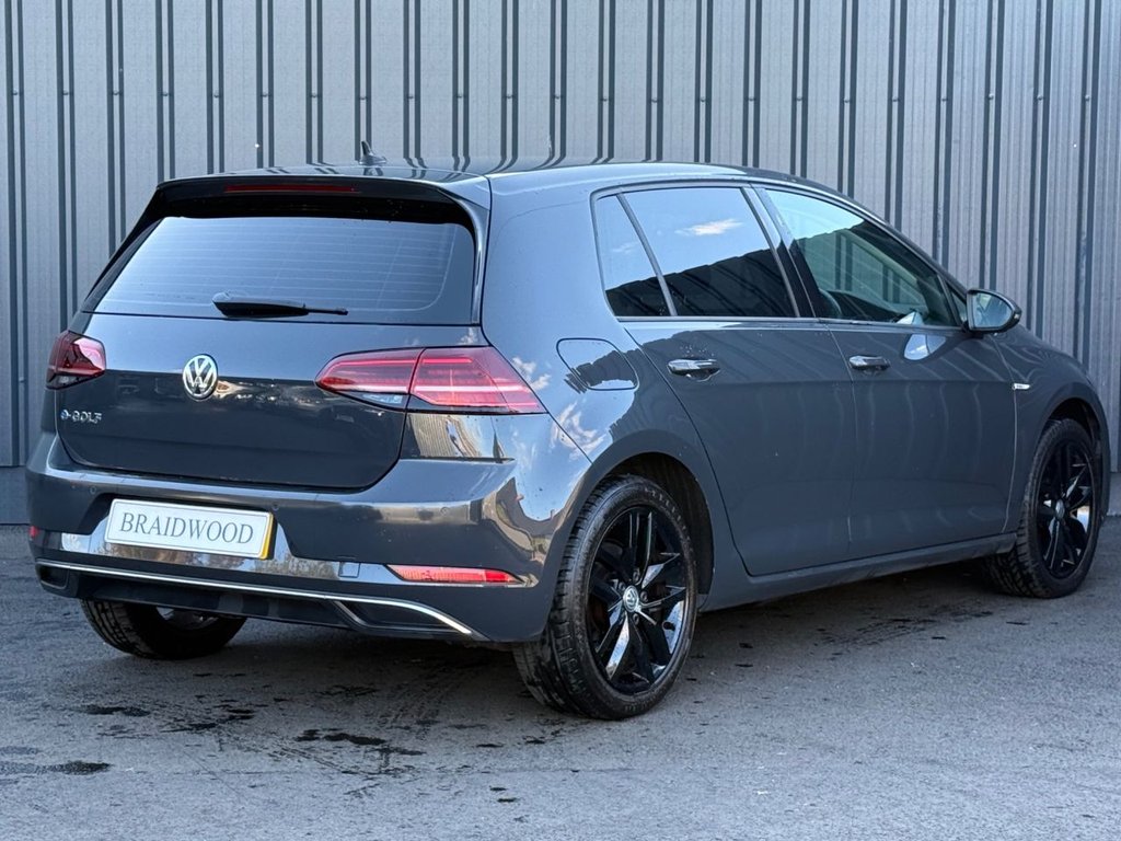Used Volkswagen Golf 2019 for sale - 76081065: Photo 2