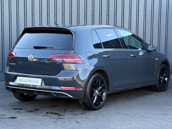Used Volkswagen Golf 2019 for sale - 76081065: Photo