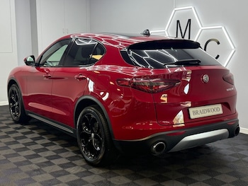 Used Alfa Romeo Stelvio 2018 for sale - 79009311: Photo