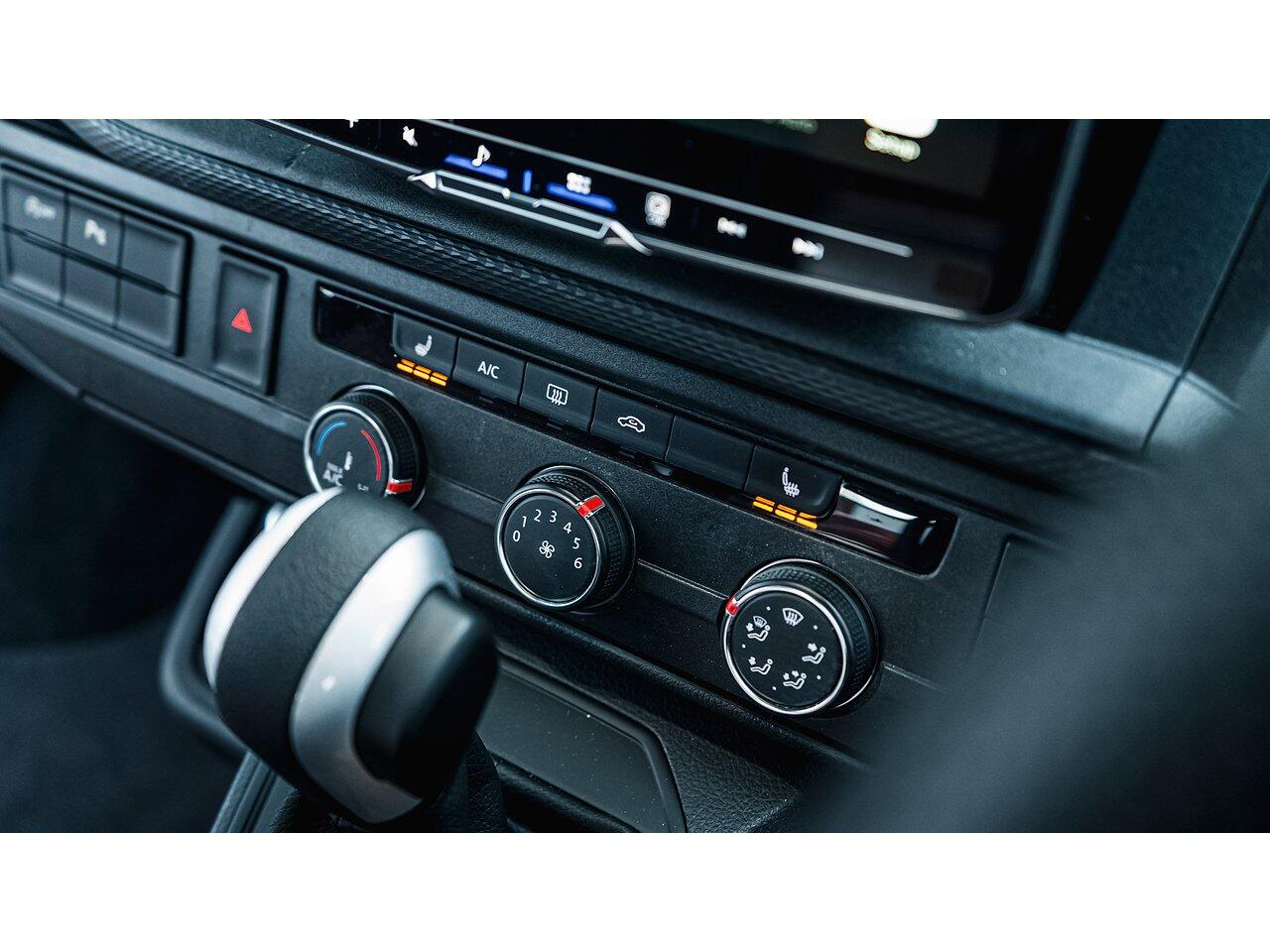 Used Volkswagen Transporter 2023 for sale - 77468654: Photo 38