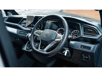 Used Volkswagen Transporter 2023 for sale - 77468654: Photo