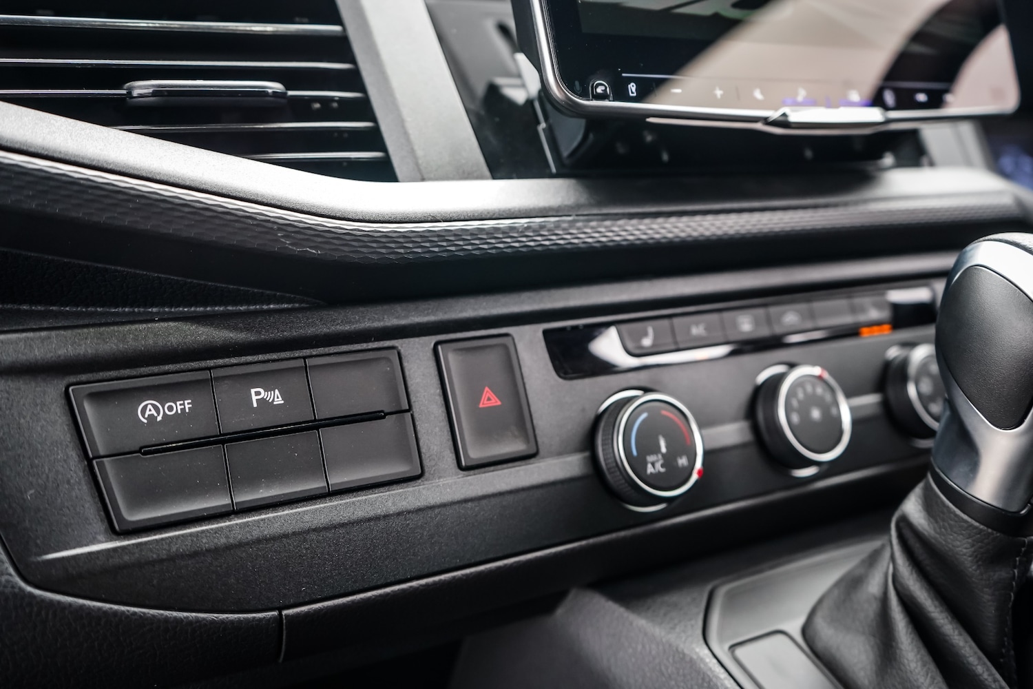 Used Volkswagen Transporter 2023 for sale - 78079376: Photo 26