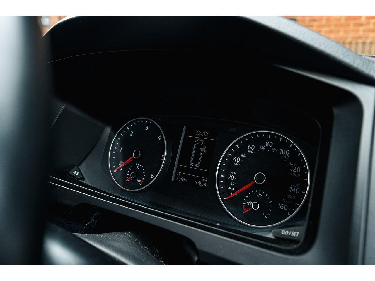 Used Volkswagen Transporter 2018 for sale - 77467932: Photo 24