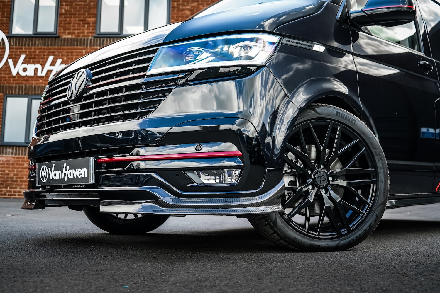 Used Volkswagen Transporter 2024 for sale - 78079431: Photo 2