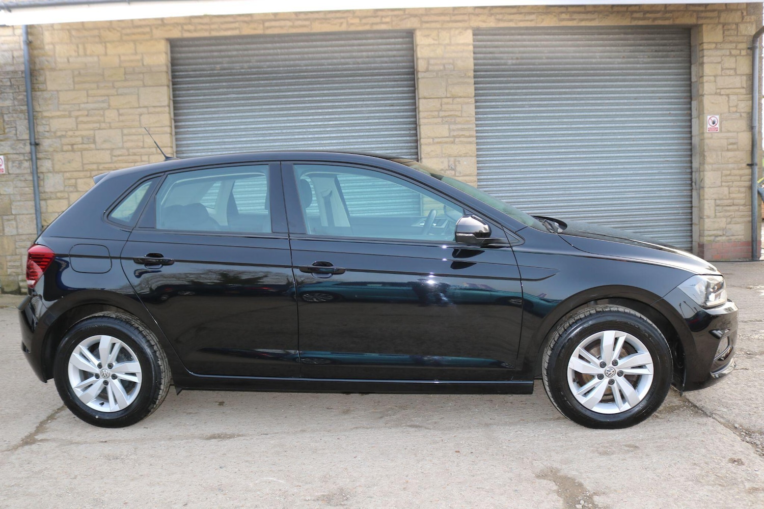 Used Volkswagen Polo 2019 for sale - 77769379: Photo 4