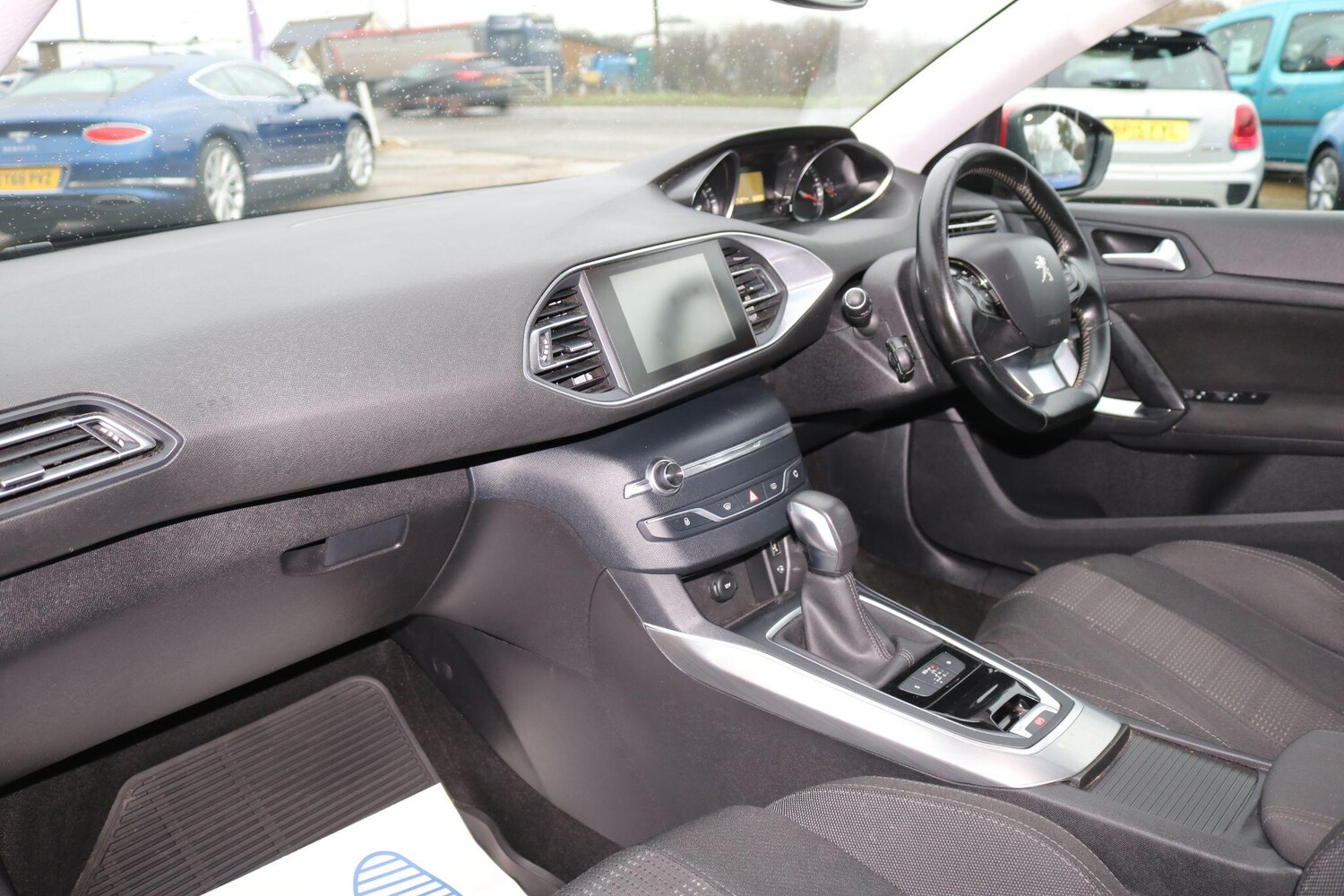 Used Peugeot 308 2016 for sale - 77498172: Photo 20