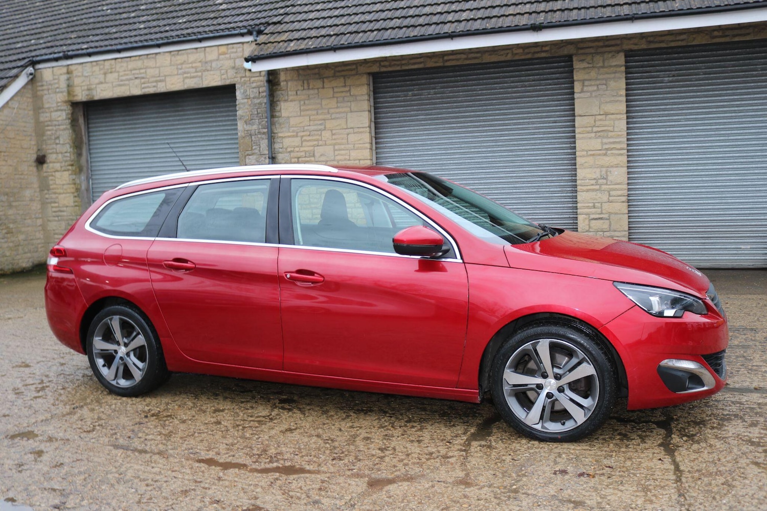 Used Peugeot 308 2016 for sale - 77498172: Photo 3