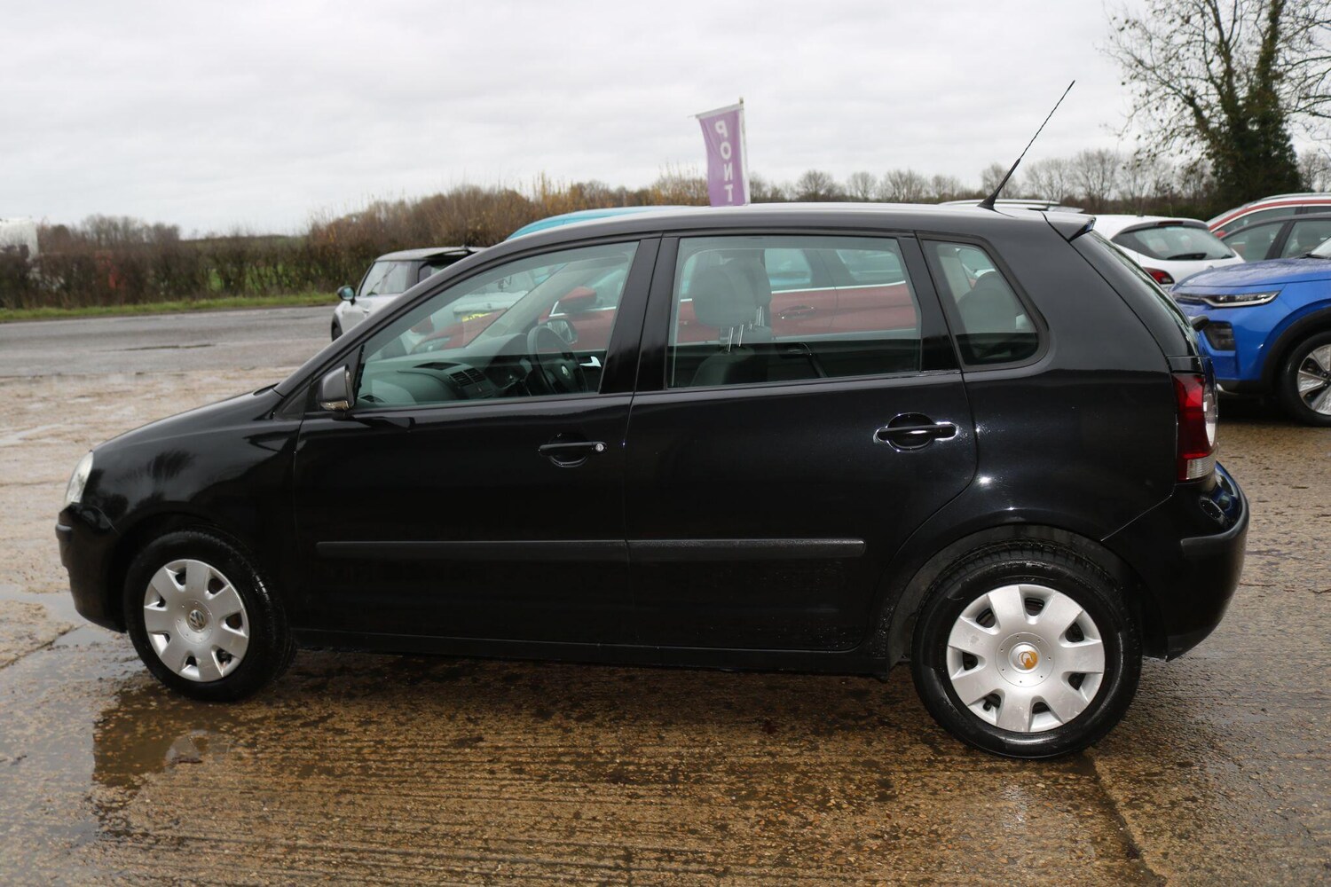 Used Volkswagen Polo 2009 for sale - 77498163: Photo 11