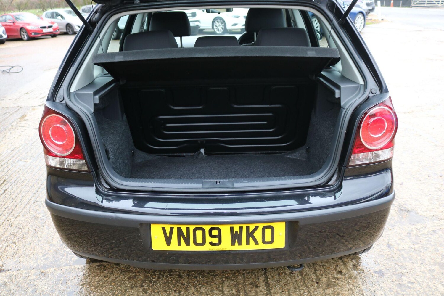 Used Volkswagen Polo 2009 for sale - 77498163: Photo 22