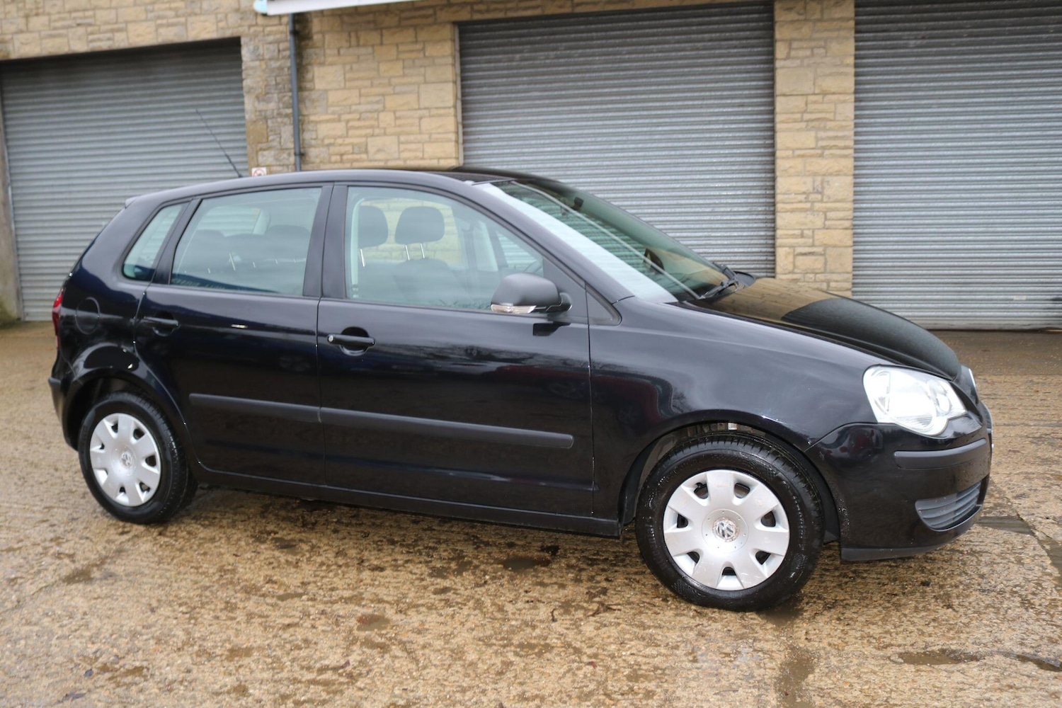 Used Volkswagen Polo 2009 for sale - 77498163: Photo 3