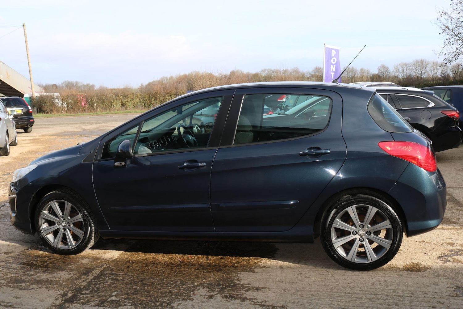 Used Peugeot 308 2012 for sale - 77498179: Photo 12