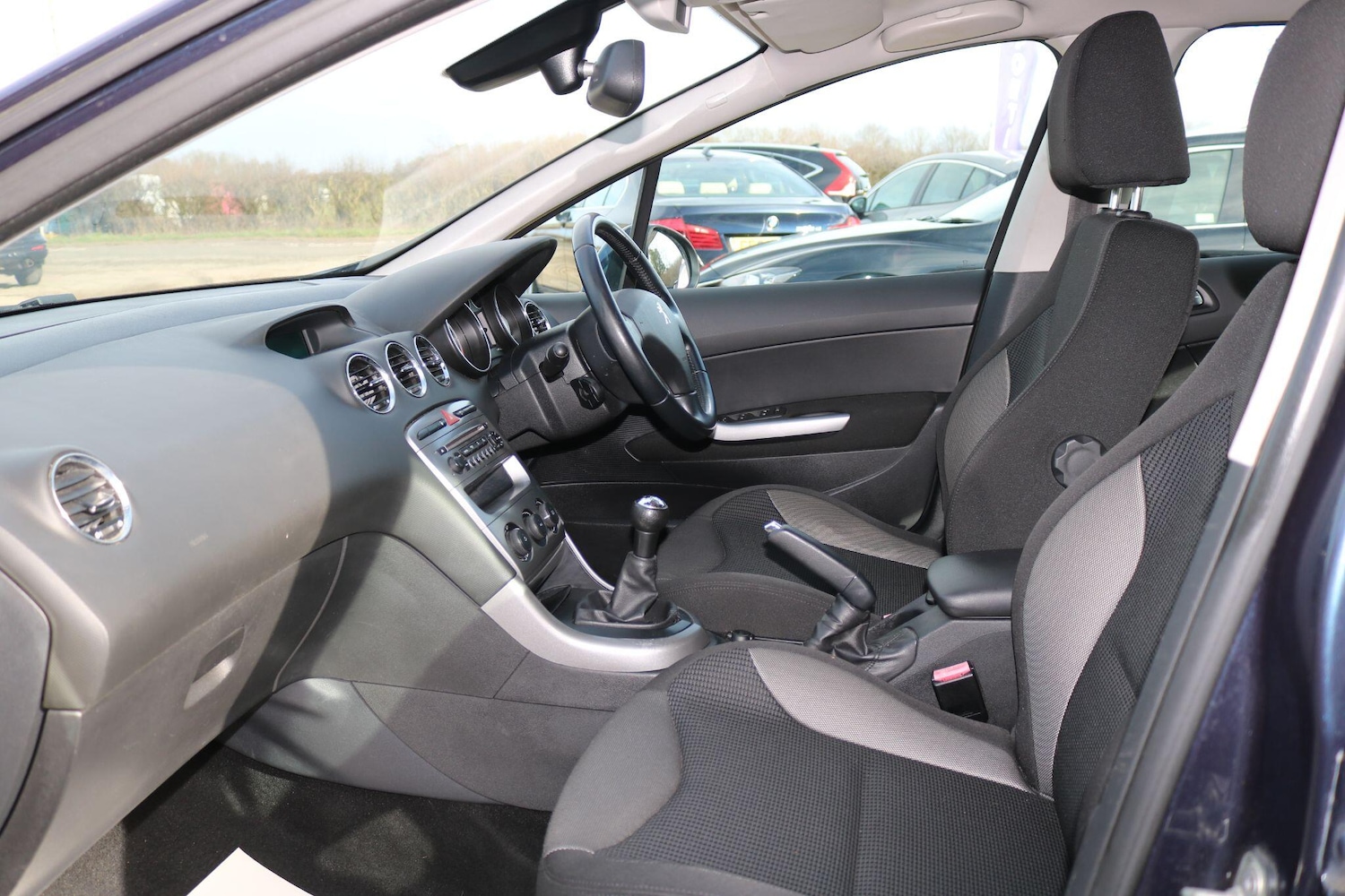 Used Peugeot 308 2012 for sale - 77498179: Photo 19