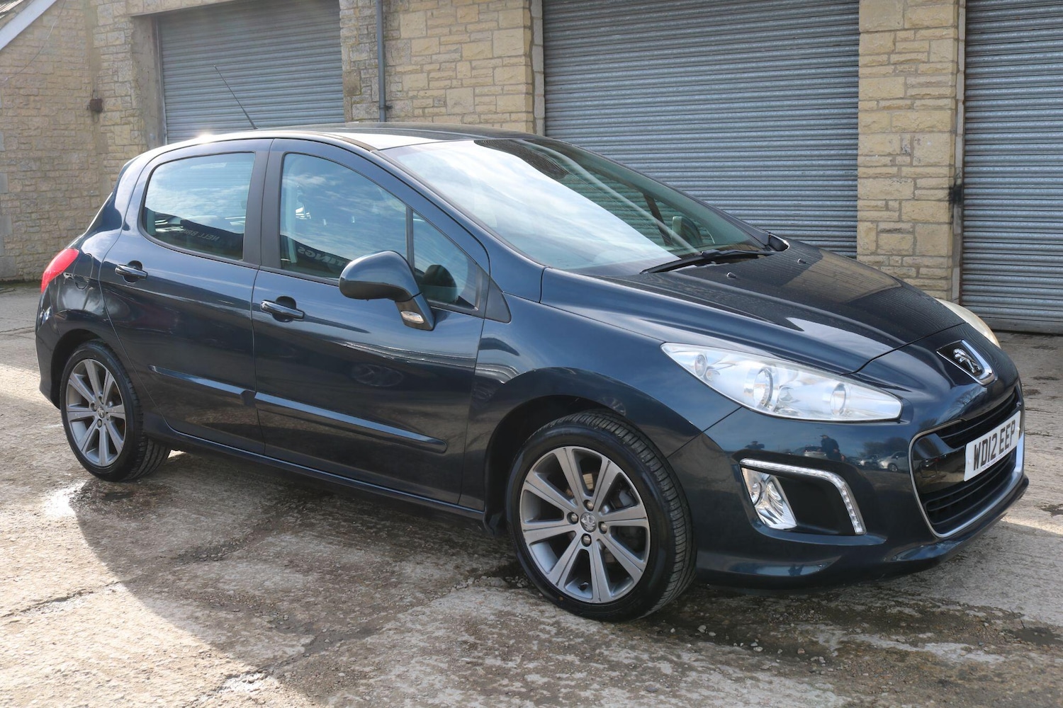 Used Peugeot 308 2012 for sale - 77498179: Photo 2