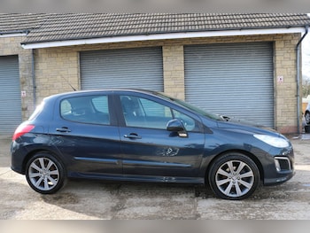 Used Peugeot 308 2012 for sale - 77498179: Photo