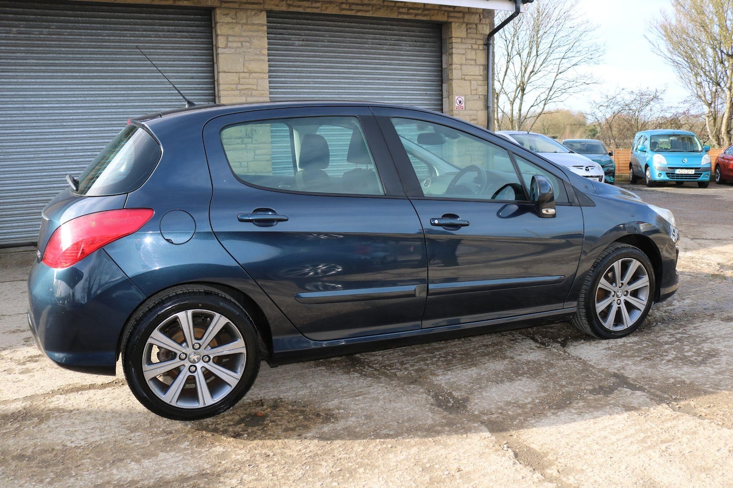 Used Peugeot 308 2012 for sale - 77498179: Photo 5