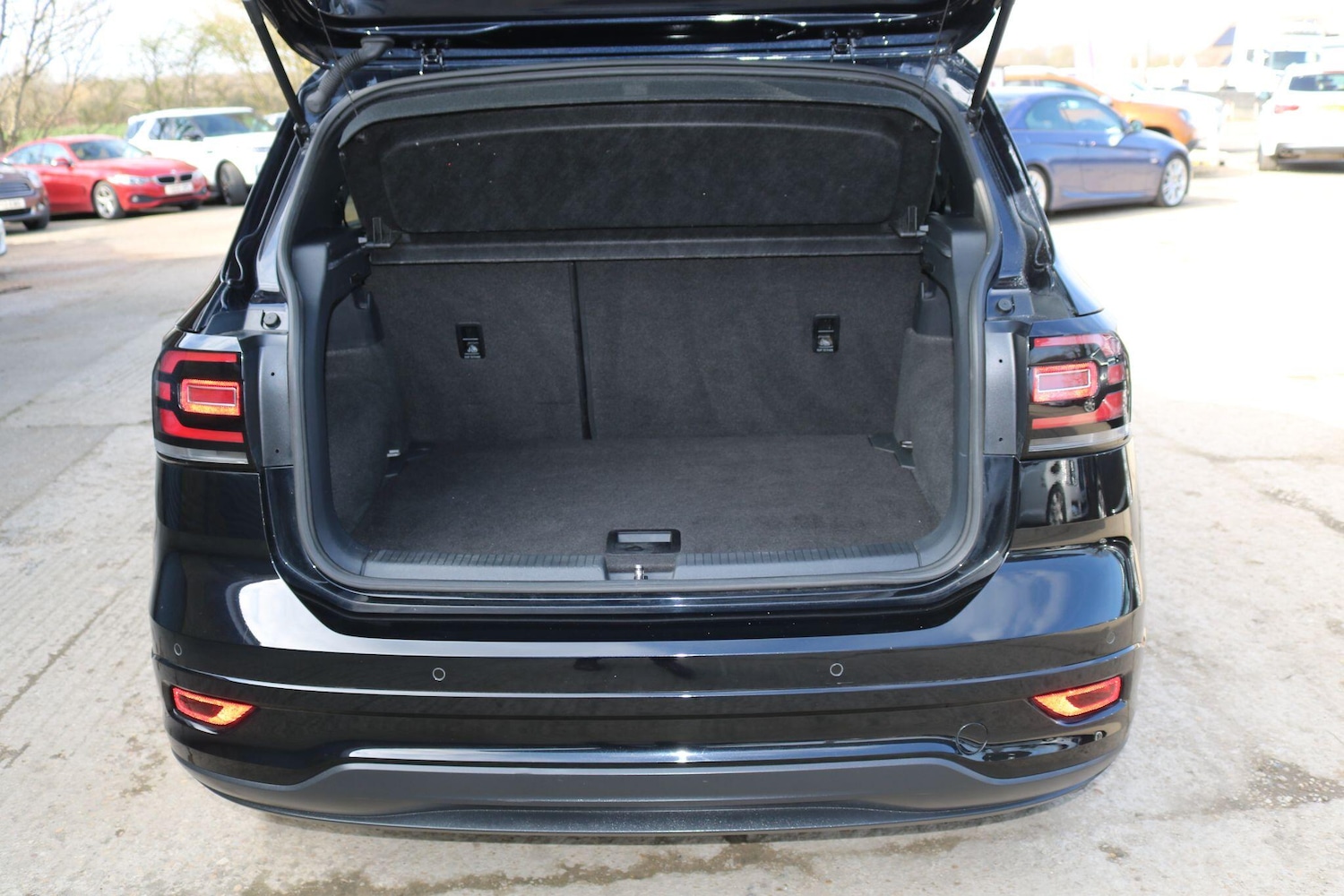 Used Volkswagen T-Cross 2019 for sale - 77683020: Photo 24