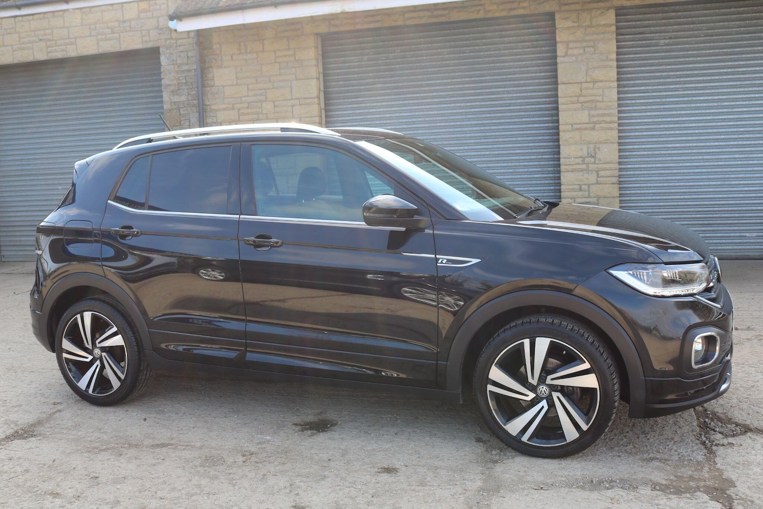 Used Volkswagen T-Cross 2019 for sale - 77683020: Photo 3