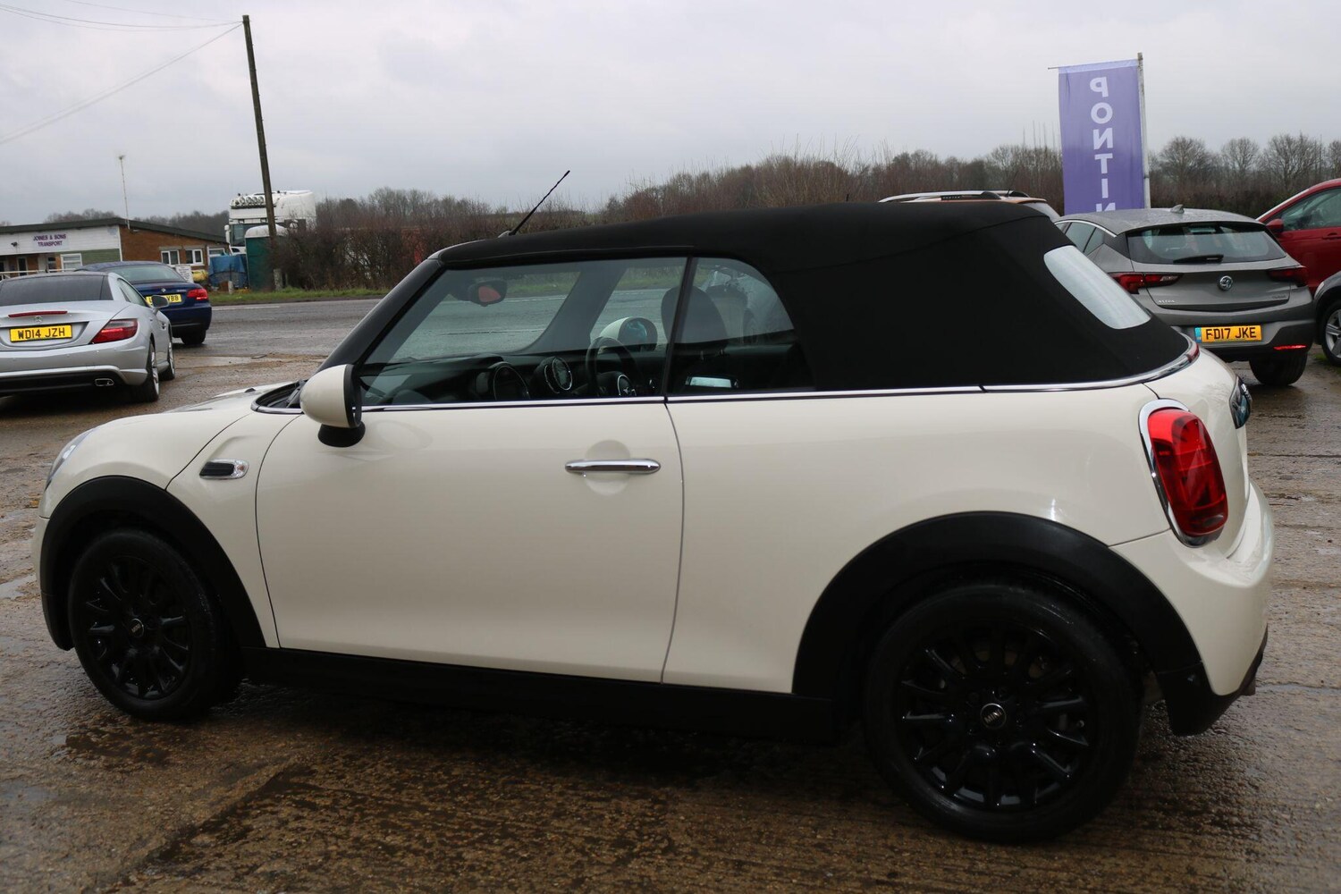 Used MINI Convertible 2019 for sale - 77498204: Photo 11