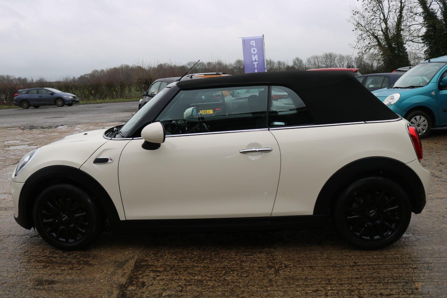 Used MINI Convertible 2019 for sale - 77498204: Photo 12