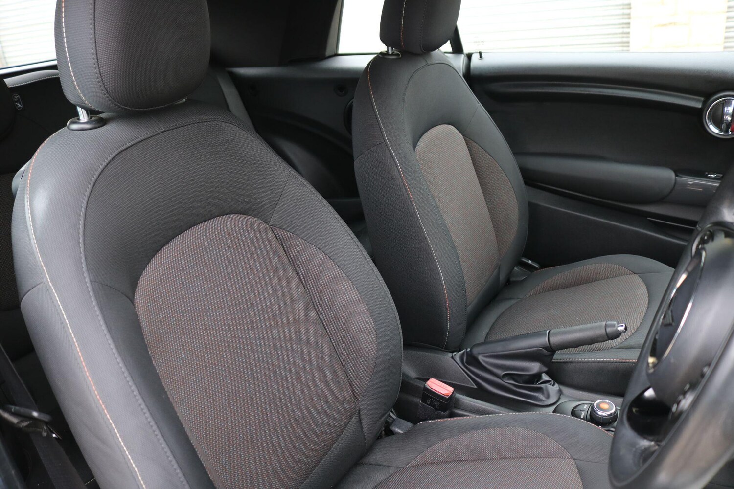 Used MINI Convertible 2019 for sale - 77498204: Photo 18