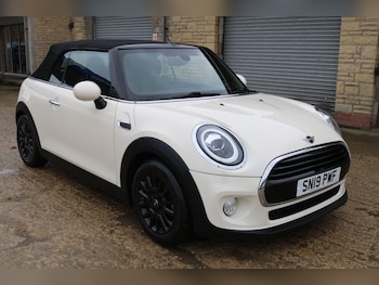 Used MINI Convertible 2019 for sale - 77498204: Photo