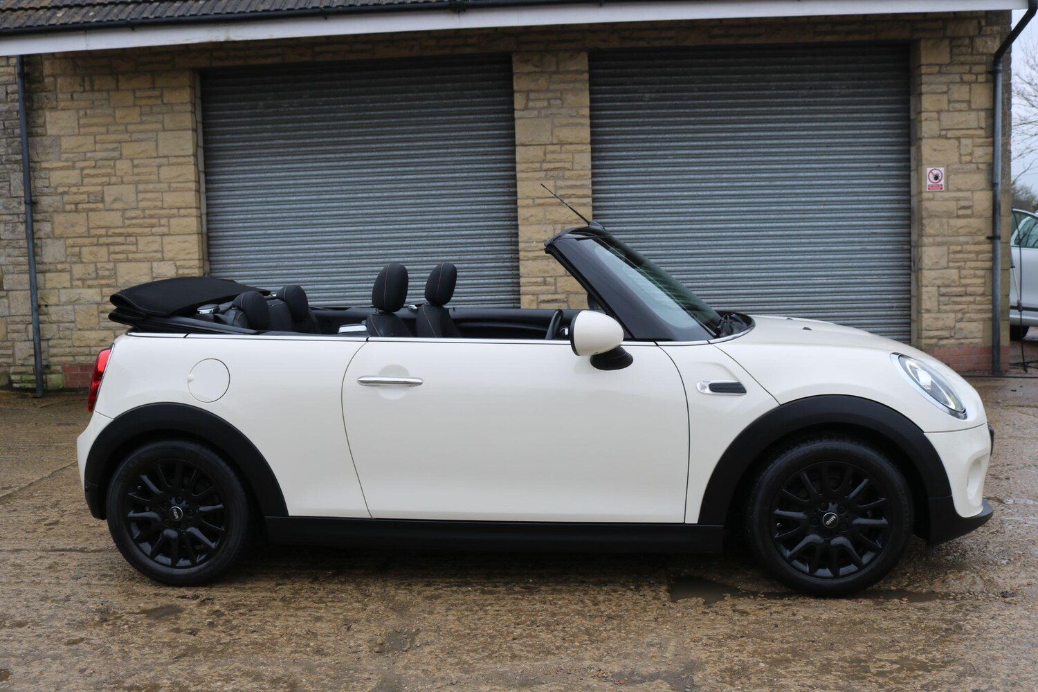 Used MINI Convertible 2019 for sale - 77498204: Photo 24